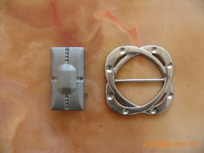 高碑店市白溝五金工藝模具制品廠 箱包五金配件模具加工的專(zhuān)業(yè)選擇